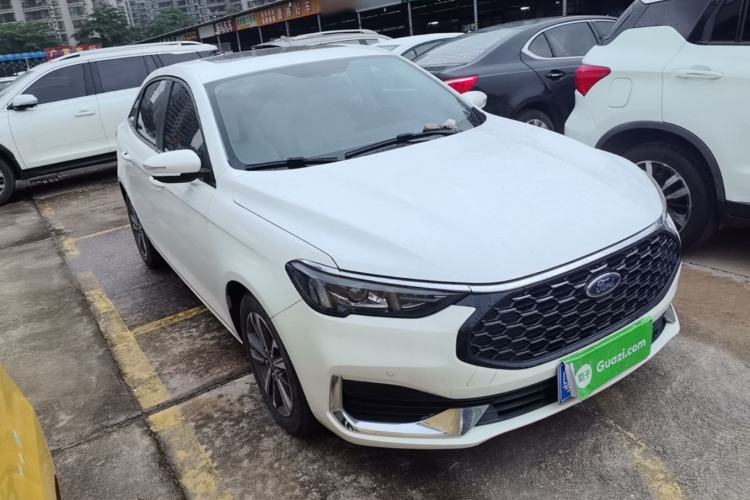 Used Ford Escort 2021 1.5L Automatic Diamond Edition Front Right 45 Deg