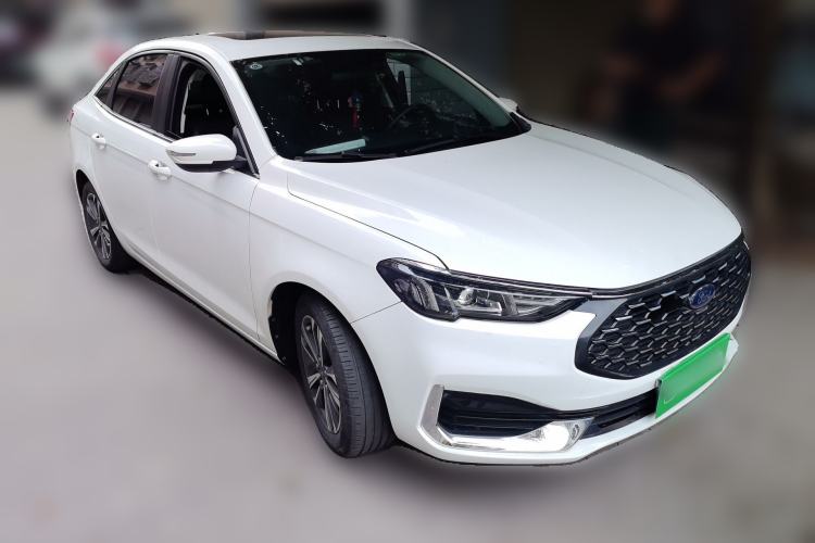 Used Ford Escort 2021 1.5L Automatic Diamond Edition Front Right 45 Deg