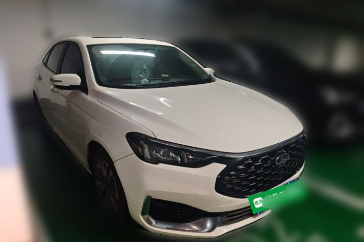 Used Ford Escort 2021 1.5L Automatic Diamond Edition Front Right 45 Deg