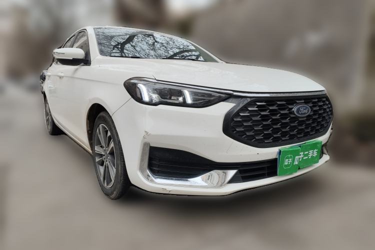 Used Ford Escort 2021 1.5L Automatic Diamond Edition Front Right 45 Deg