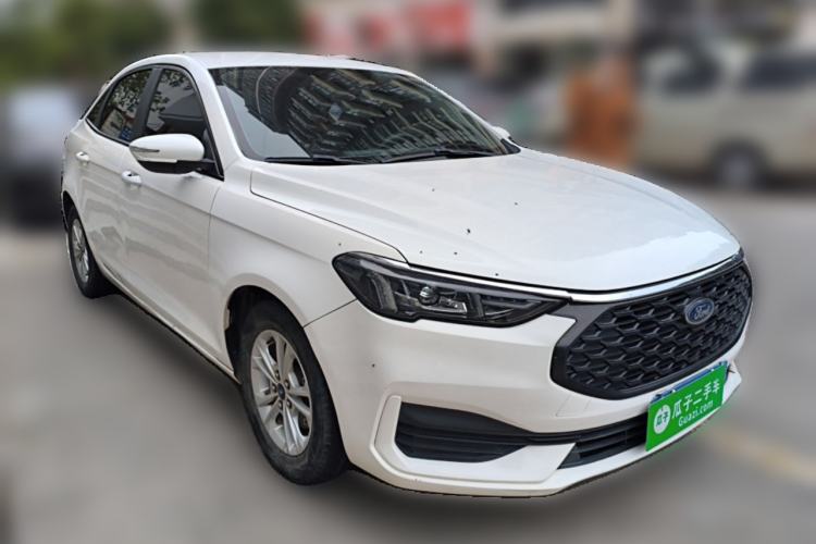Used Ford Escort 2021 1.5L Automatic Gold Edition Front Right 45 Deg
