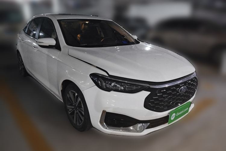 Used Ford Escort 2021 1.5L Automatic Diamond Edition Front Right 45 Deg
