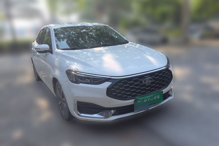 Used Ford Escort 2021 1.5L Automatic Diamond Edition Front Right 45 Deg
