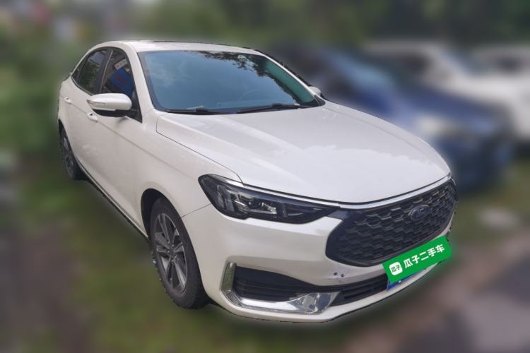 Used Ford Escort 2021 1.5L Automatic Diamond Edition Front Right 45 Deg