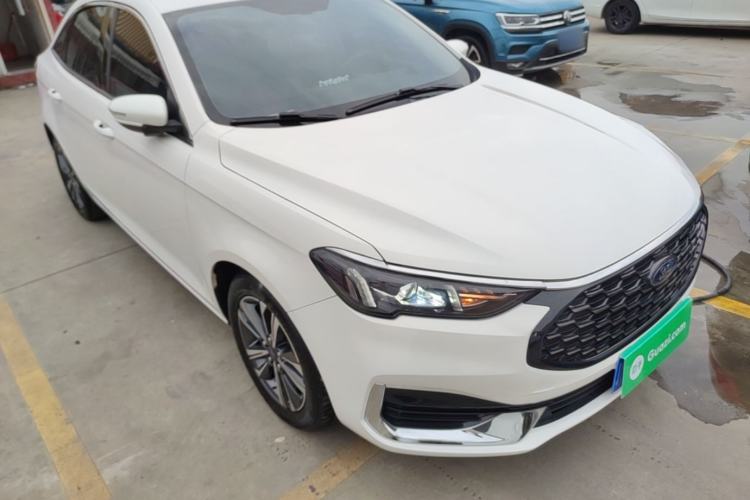 Used Ford Escort 2021 1.5L Automatic Diamond Edition Front Right 45 Deg