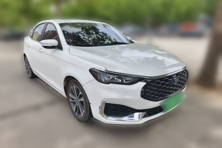 Used Ford Escort 2021 1.5L Automatic Diamond Edition Front Right 45 Deg