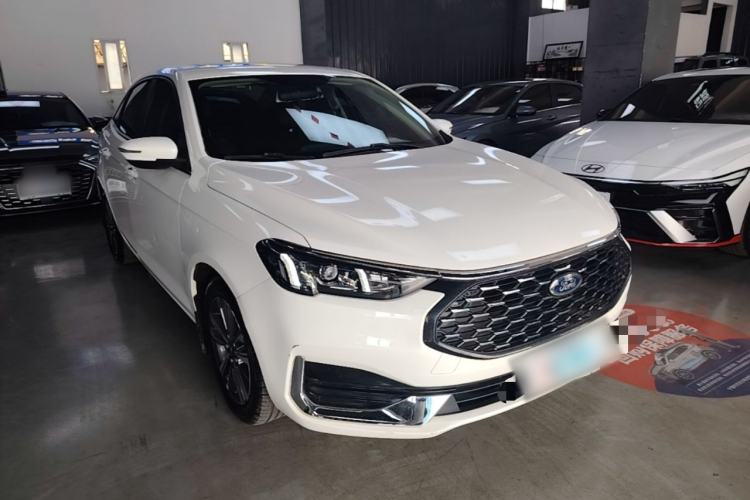 Used Ford Escort 2021 1.5L Automatic Diamond Edition Front Right 45 Deg