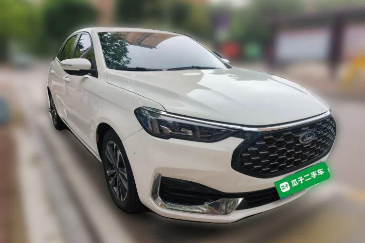 Used Ford Escort 2021 1.5L Automatic Diamond Edition Front Right 45 Deg