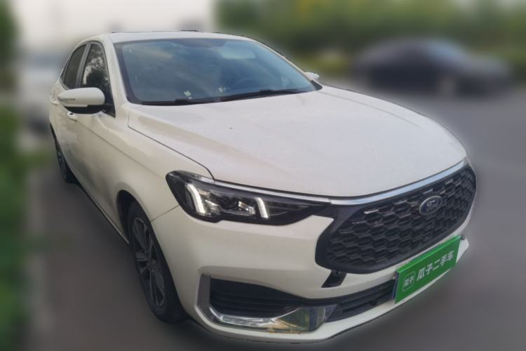 Used Ford Escort 2021 1.5L Automatic Diamond Edition Front Right 45 Deg