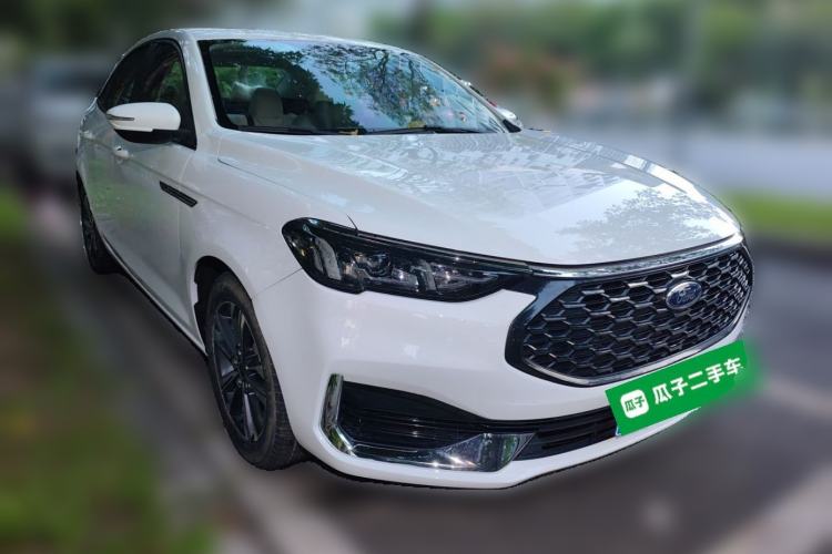 Used Ford Escort 2021 1.5L Automatic Diamond Edition Front Right 45 Deg