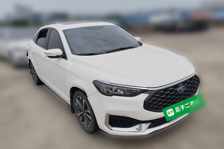 Used Ford Escort 2021 1.5L Automatic Diamond Edition Front Right 45 Deg