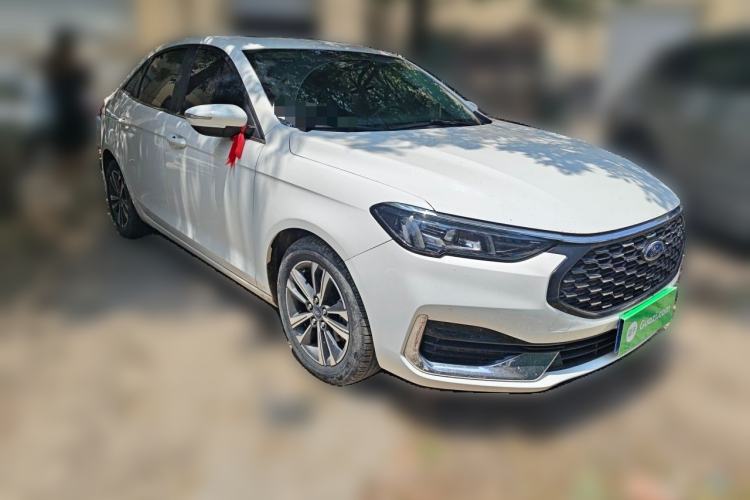 Used Ford Escort 2021 1.5L Automatic Diamond Edition Front Right 45 Deg