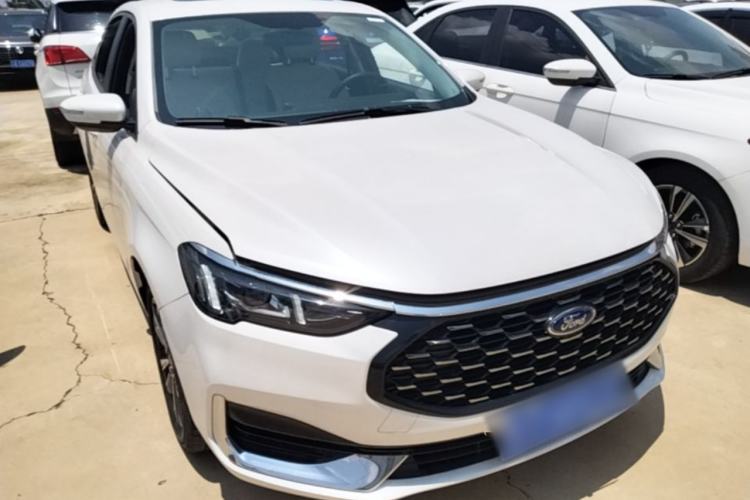 Used Ford Escort 2021 1.5L Automatic Diamond Edition Front Right 45 Deg