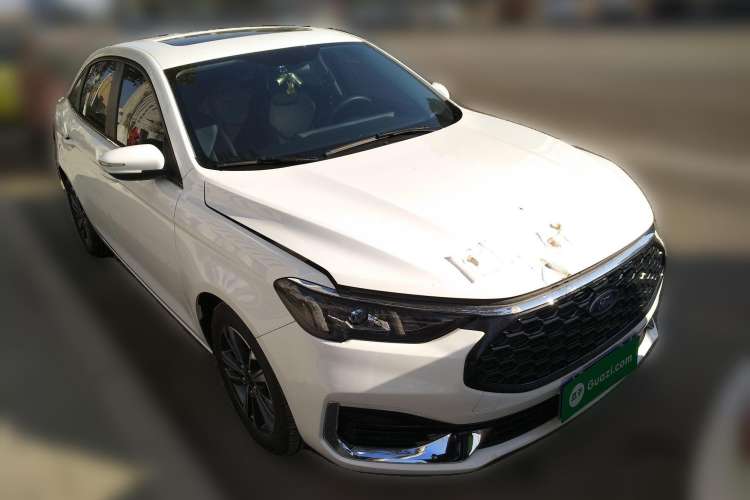 Used Ford Escort 2021 1.5L Automatic Diamond Edition Front Right 45 Deg