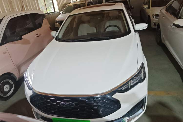Used Ford Escort 2021 1.5L Automatic Diamond Edition Front