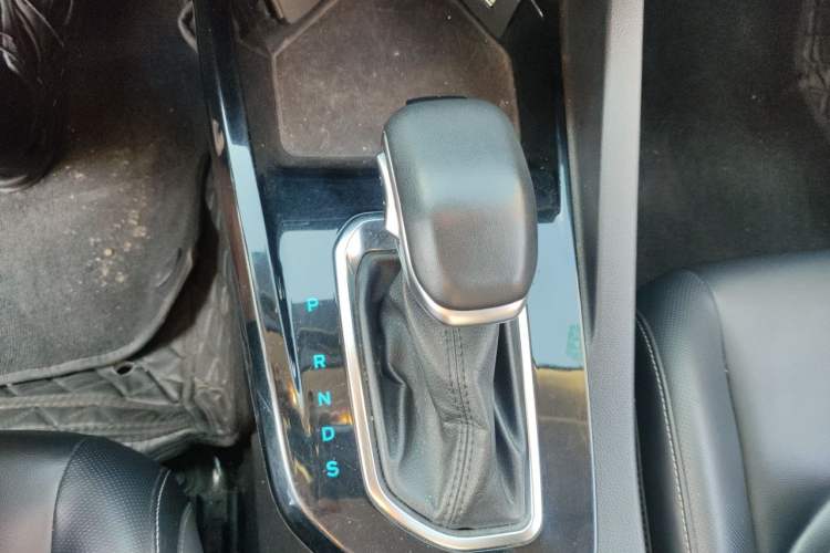 Used Ford Escort 2021 1.5L Automatic Diamond Edition Gear Lever