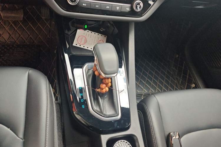 Used Ford Escort 2021 1.5L Automatic Diamond Edition Gear Lever