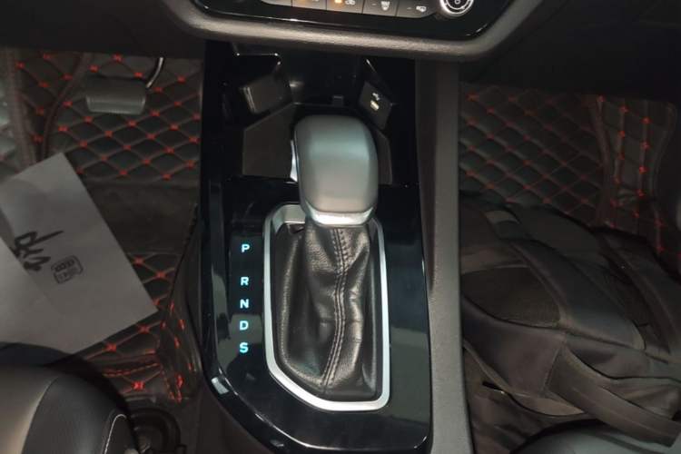 Used Ford Escort 2021 1.5L Automatic Platinum Edition Gear Lever