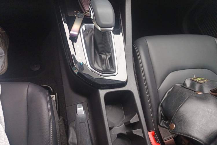 Used Ford Escort 2021 1.5L Automatic Diamond Edition Gear Lever