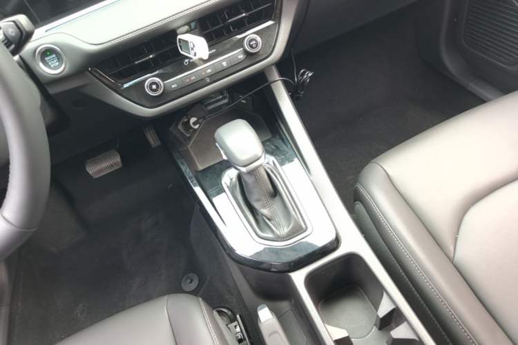 Used Ford Escort 2021 1.5L Automatic Diamond Edition Gear Lever