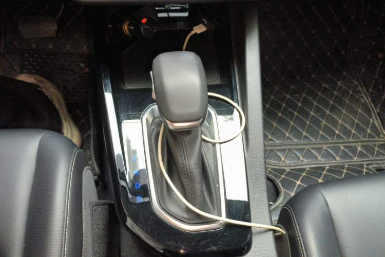 Used Ford Escort 2021 1.5L Automatic Diamond Edition Gear Lever