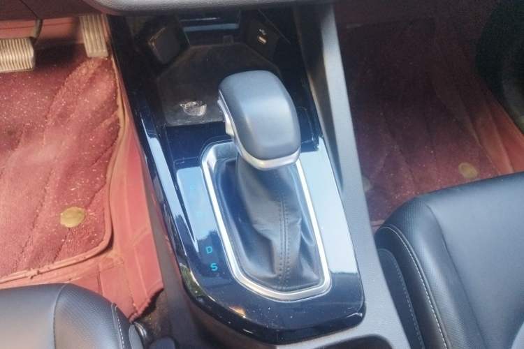 Used Ford Escort 2021 1.5L Automatic Diamond Edition Gear Lever
