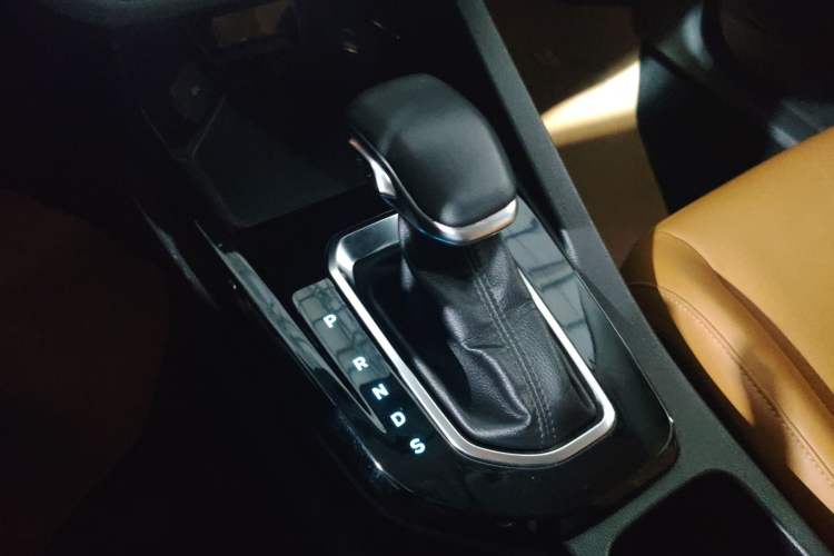 Used Ford Escort 2021 1.5L Automatic Glory Edition Gear Lever