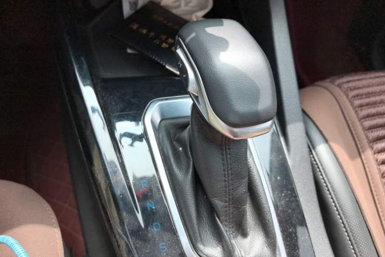 Used Ford Escort 2021 1.5L Automatic Diamond Edition Gear Lever