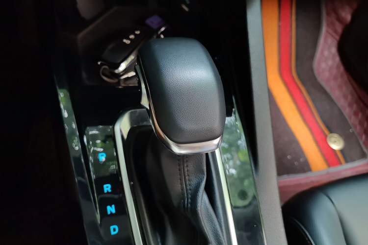 Used Ford Escort 2021 1.5L Automatic Diamond Edition Gear Lever