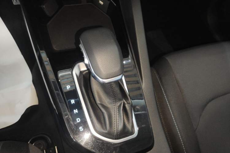 Used Ford Escort 2021 1.5L Automatic Gold Edition Gear Lever