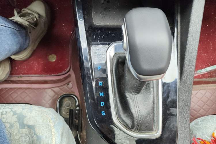 Used Ford Escort 2021 1.5L Automatic Diamond Edition Gear Lever