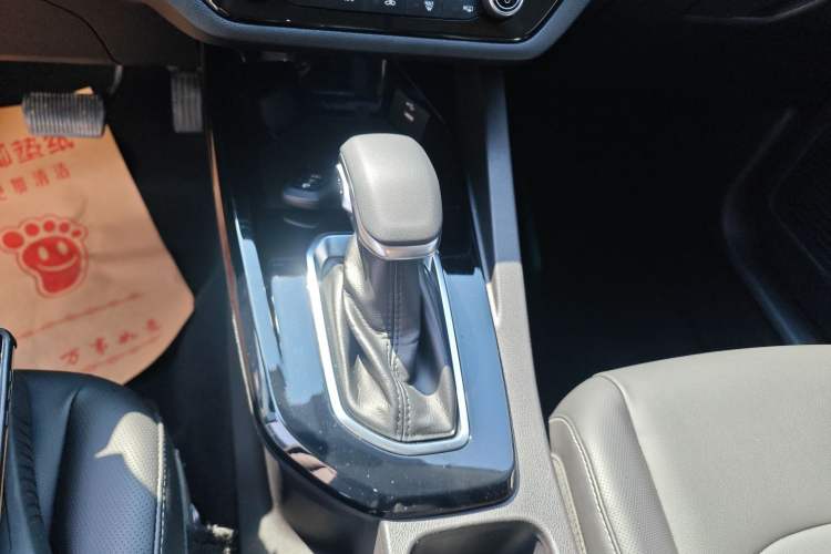 Used Ford Escort 2021 1.5L Automatic Diamond Edition Gear Lever