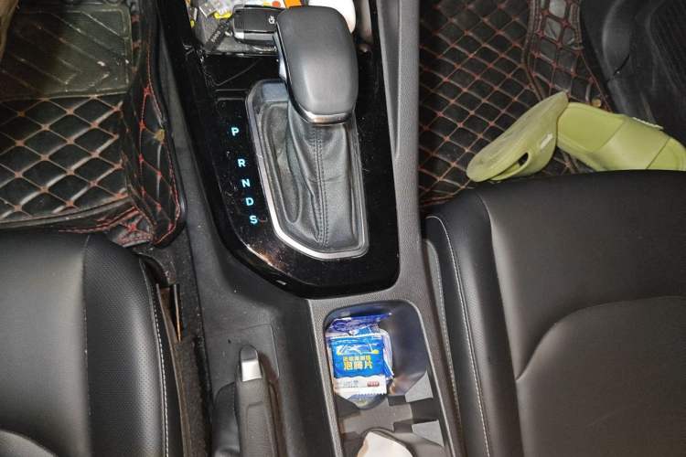 Used Ford Escort 2021 1.5L Automatic Diamond Edition Gear Lever