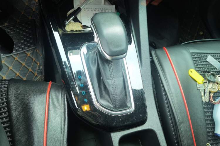 Used Ford Escort 2021 1.5L Automatic Diamond Edition Gear Lever