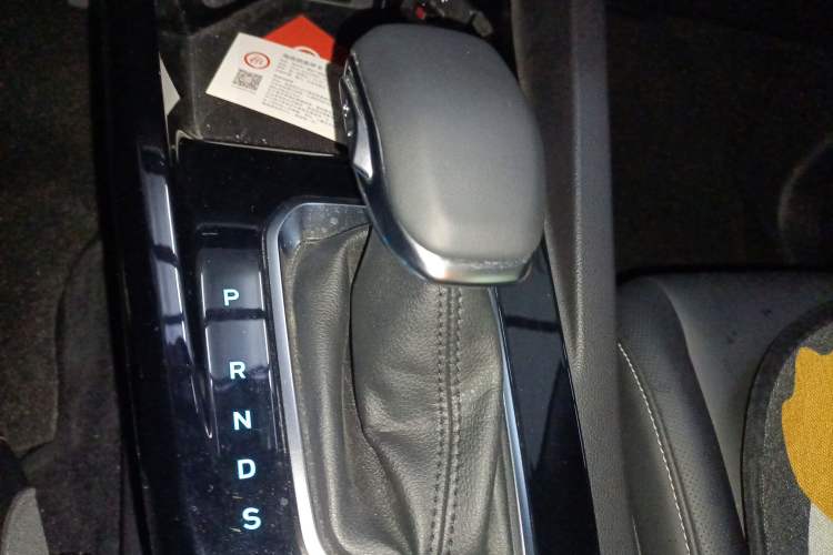 Used Ford Escort 2021 1.5L Automatic Platinum Edition Gear Lever