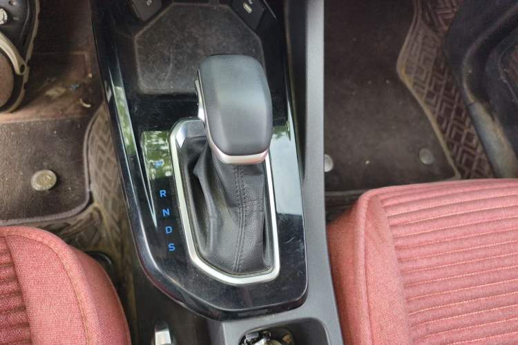 Used Ford Escort 2021 1.5L Automatic Diamond Edition Gear Lever