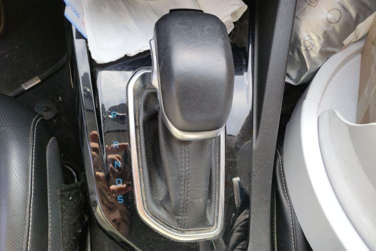 Used Ford Escort 2021 1.5L Automatic Diamond Edition Gear Lever