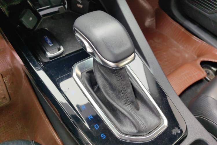 Used Ford Escort 2021 1.5L Automatic Diamond Edition Gear Lever