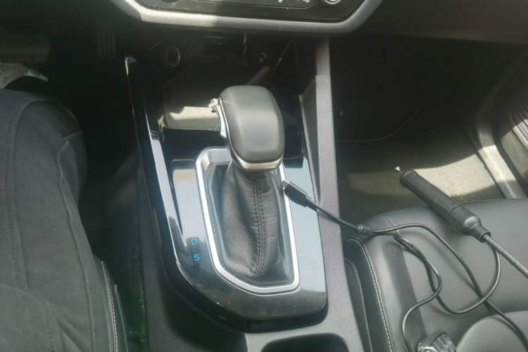 Used Ford Escort 2021 1.5L Automatic Diamond Edition Gear Lever