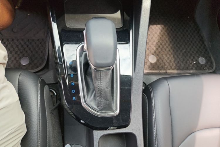 Used Ford Escort 2021 1.5L Automatic Diamond Edition Gear Lever