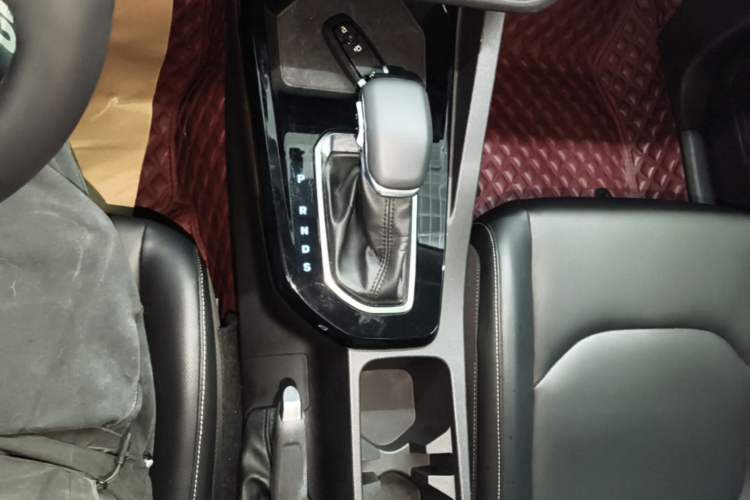 Used Ford Escort 2021 1.5L Automatic Diamond Edition Gear Lever