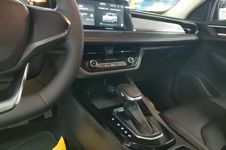 Used Ford Escort 2021 1.5L Automatic Diamond Edition Gear Lever