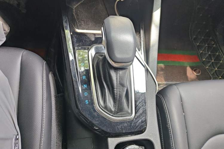 Used Ford Escort 2021 1.5L Automatic Diamond Edition Gear Lever