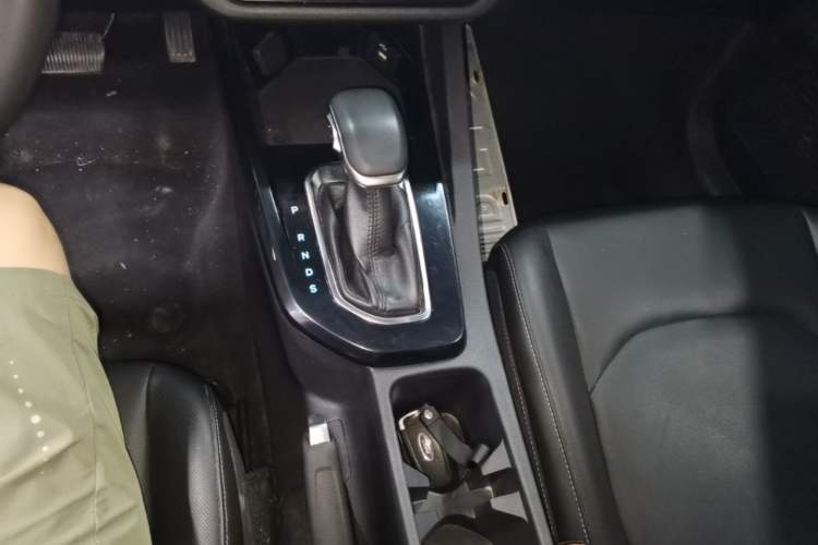 Used Ford Escort 2021 1.5L Automatic Diamond Edition Gear Lever