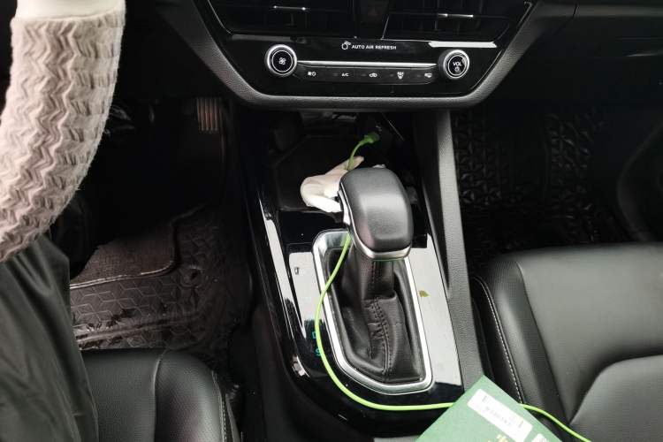 Used Ford Escort 2021 1.5L Automatic Diamond Edition Gear Lever
