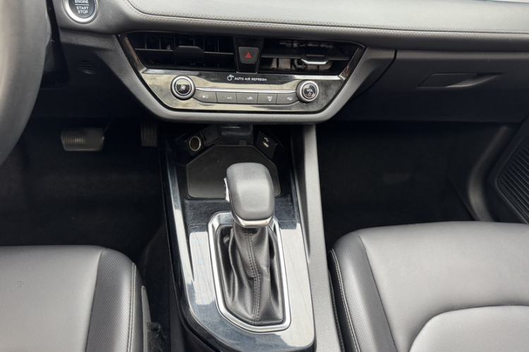 Used Ford Escort 2021 1.5L Automatic Diamond Edition Gear Lever