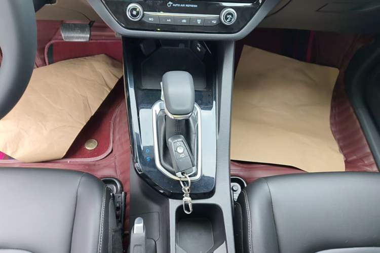 Used Ford Escort 2021 1.5L Automatic Diamond Edition Gear Lever