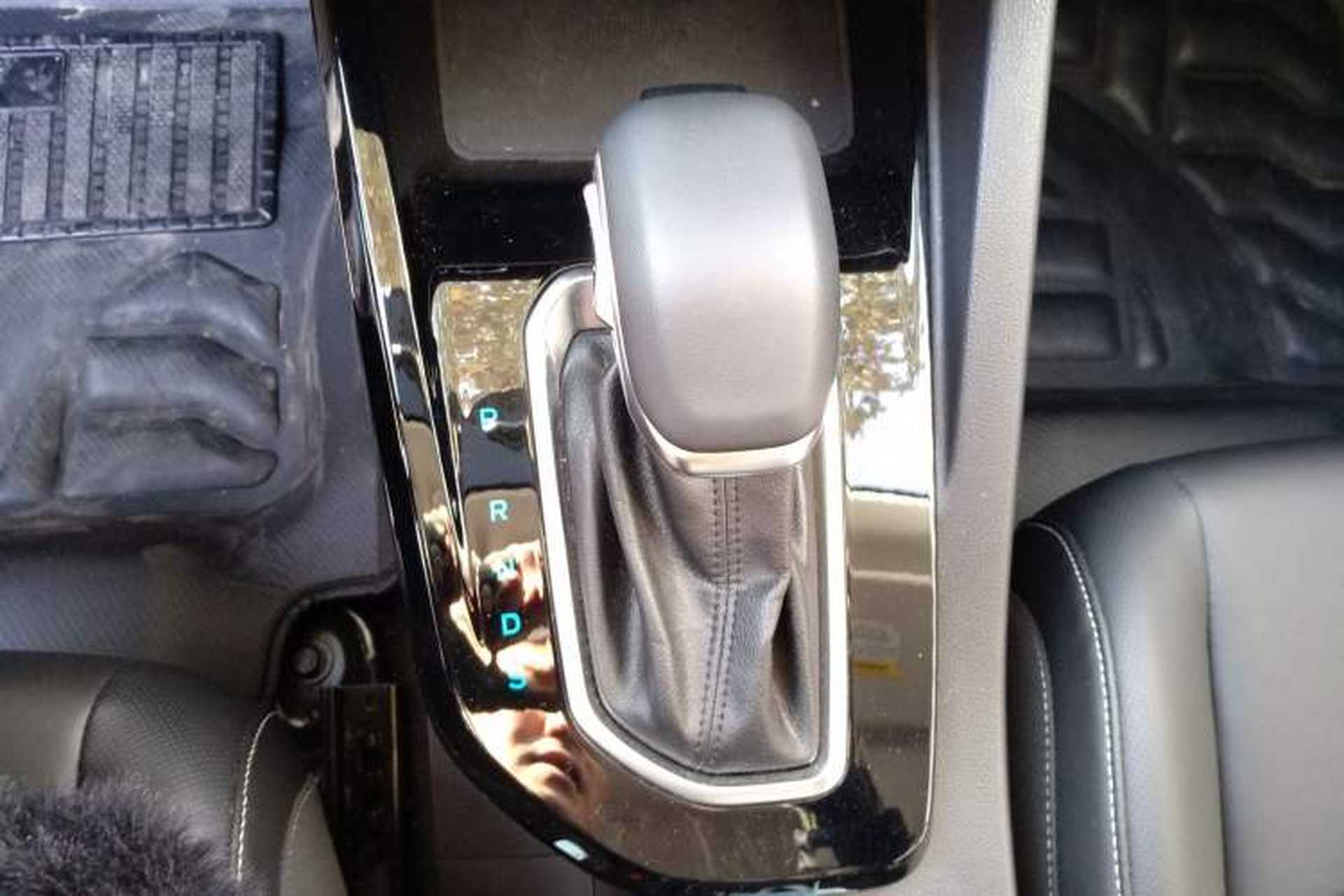Used Ford Escort 2021 1.5L Automatic Diamond Edition Gear Lever