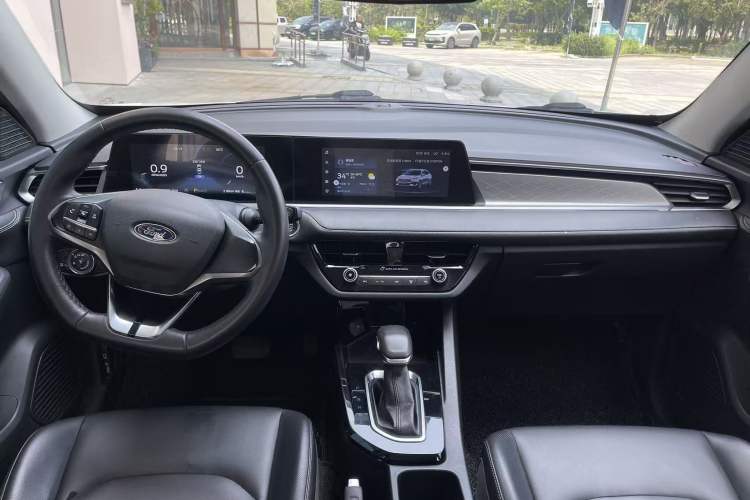 Used Ford Escort 2021 1.5L Automatic Diamond Edition Interior 1