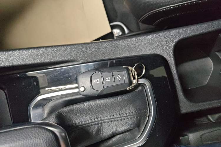 Used Ford Escort 2021 1.5L Automatic Platinum Edition Interior 1